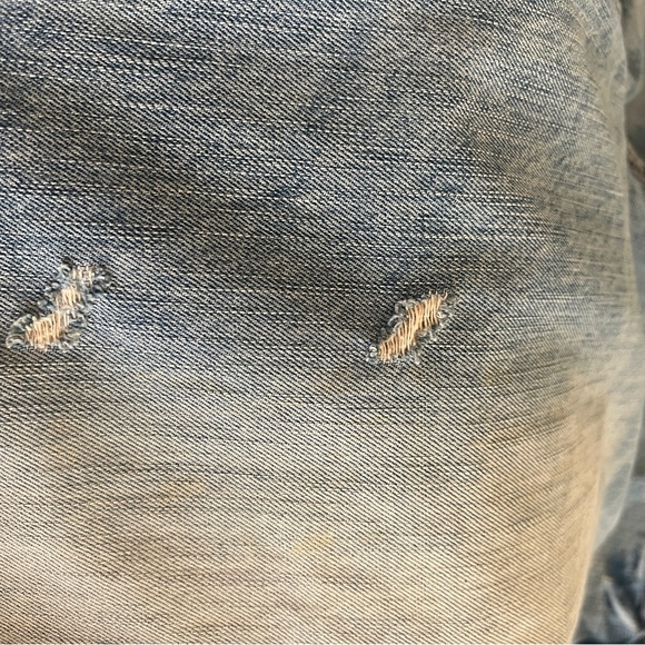 Tommy Hilfger Relax Fit Jeans - Picture 7 of 8